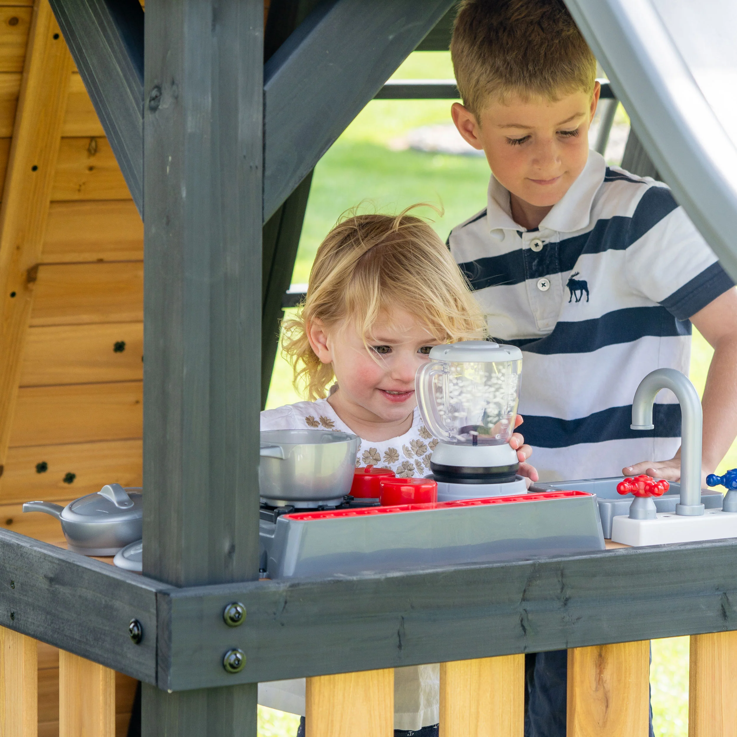 Magnolia Falls Swing Set - Image 4